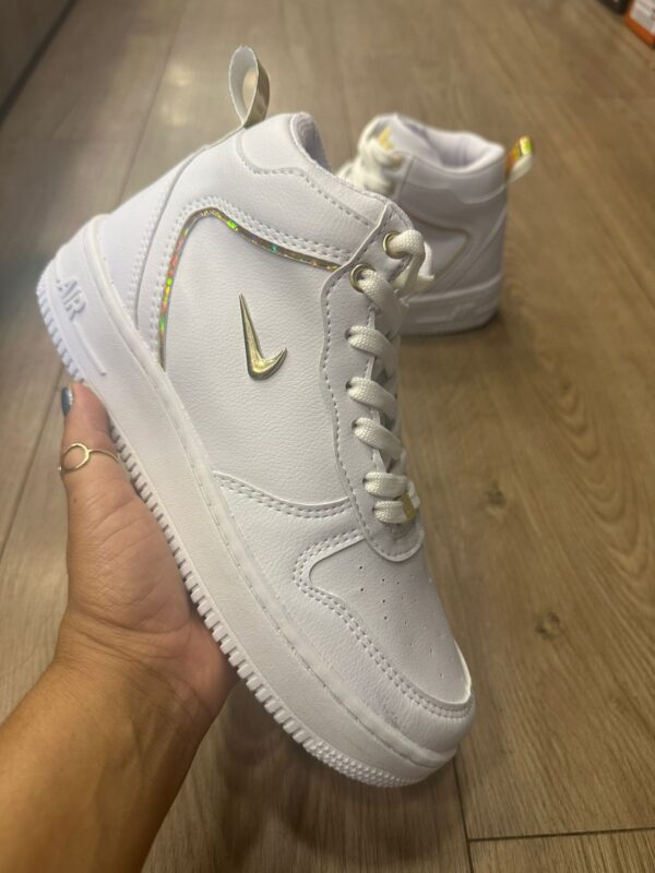 Botinha Nike Feminina